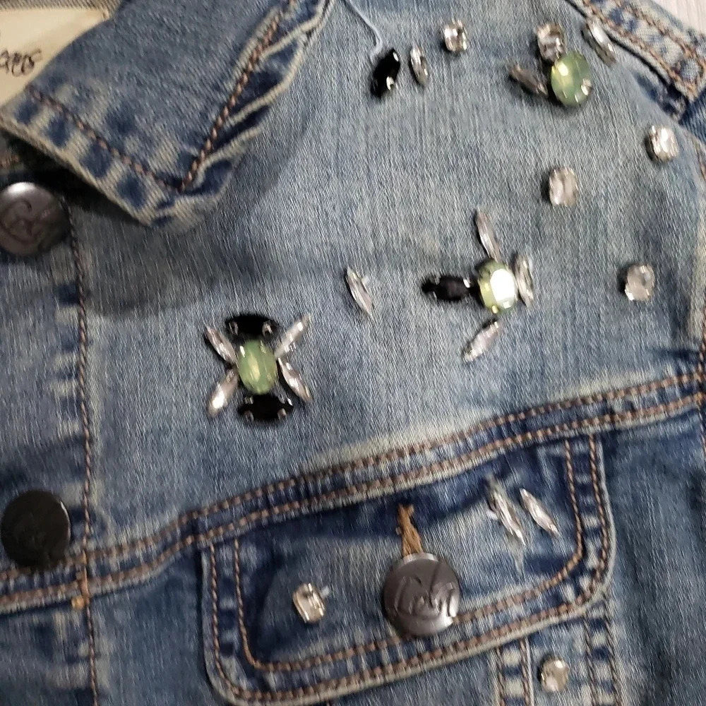 Lola Jeans Blue Denim Bejeweled Jean Jacket Womans size L. - Picture 6 of 6